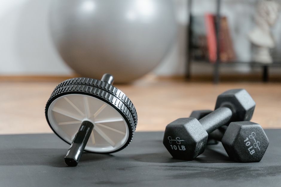 Best Core Strength & Ab Workout Apps in 2026: Nike Training Club, Centr, Pvolve & Sweat