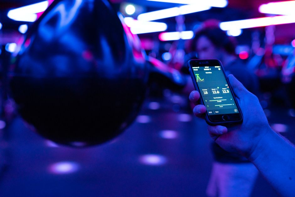 Best Apps for Building Muscle at the Gym in 2026: Strong, Hevy, JEFIT & Fitbod